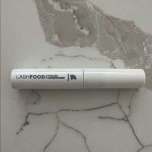 🌸5/$25🌸 Lash Food eyelash conditioner
